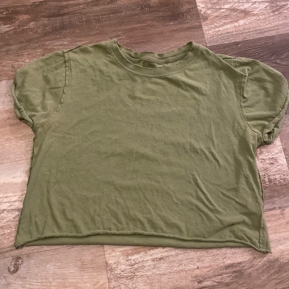 We the Free green crop top tee size XS - Picture 2 of 4